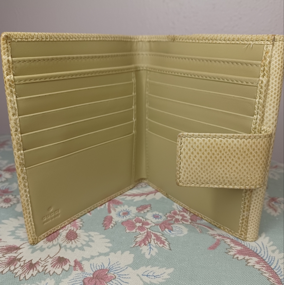 Gucci Bifold GG Marmont Wallet - Picture 3 of 12